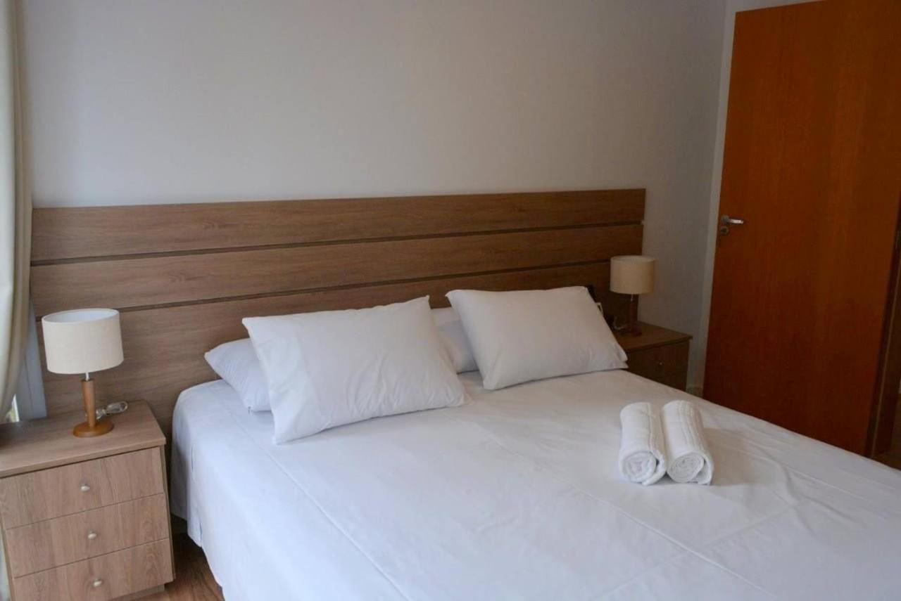 Apartamento Locar-in Residencial Garibaldi Centro *