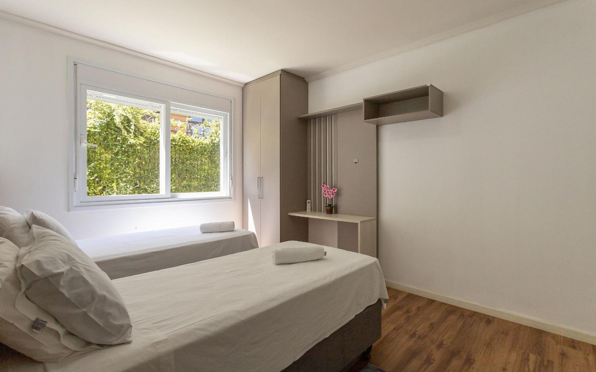 Apartamento Locar-in Residencial Garibaldi Centro *